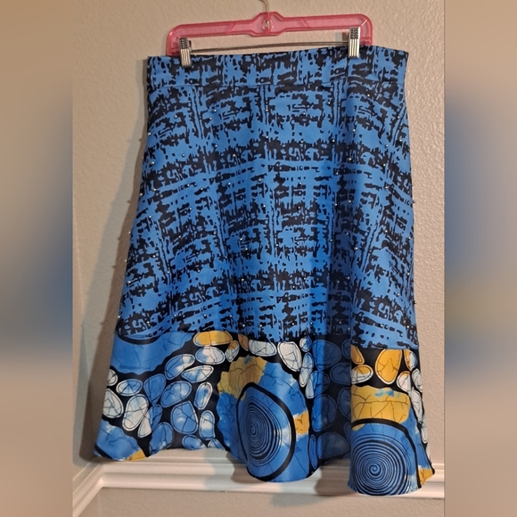 La Rose 2-piece Studded Skirt Set || See measurements - Picture 13 of 14